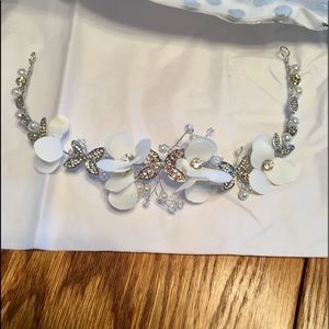 New Flower girls headband.